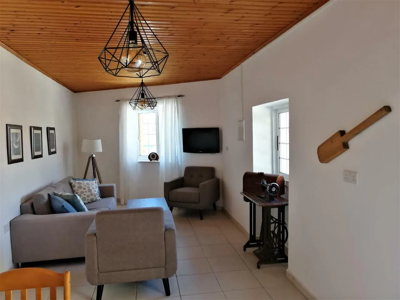 Lemon Tree Courtyard Villa Larnaca Cyprus